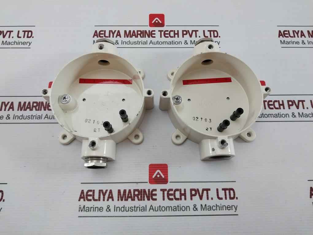 02103 Rt Detector Base Mounting Socket
