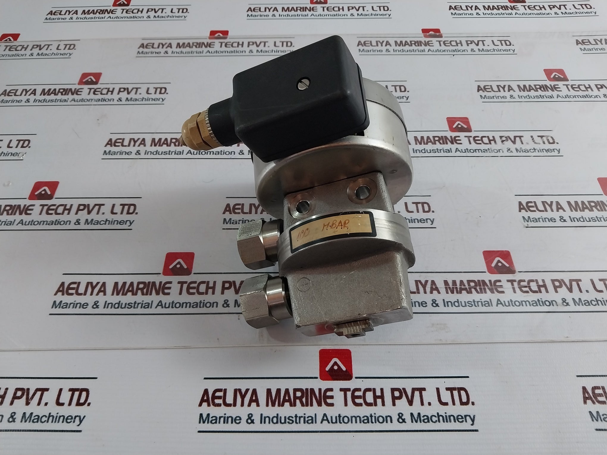 Wika 897.01.1998 Differential Pressure Transmitter 10...30 Vdc