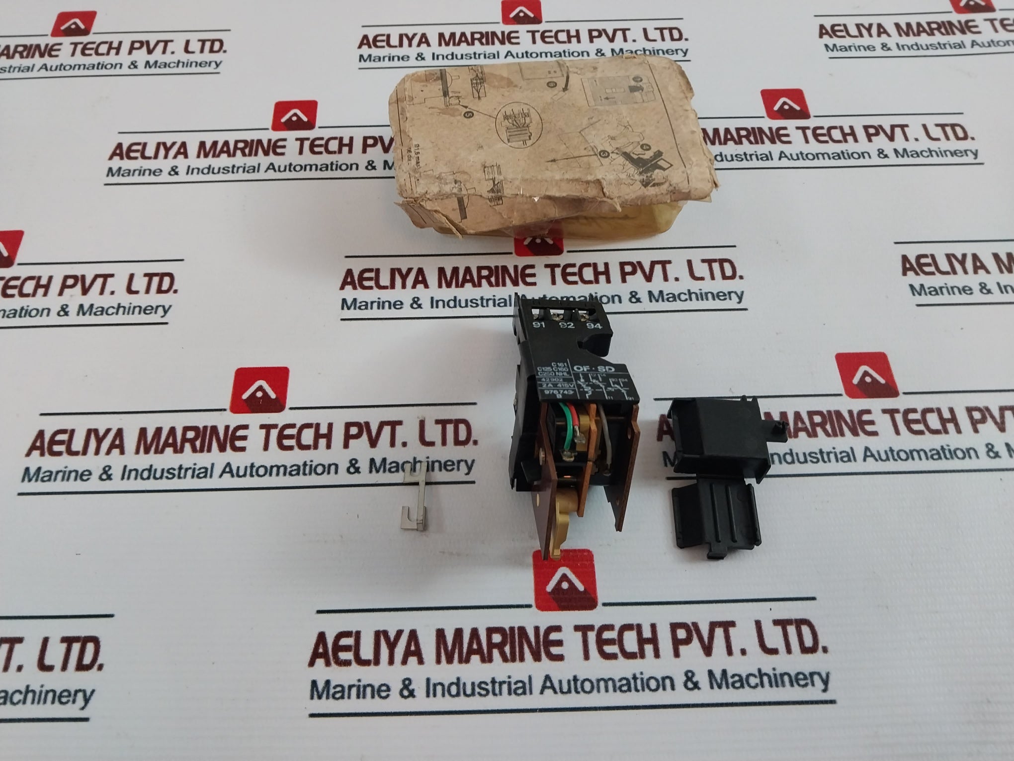 Merlin Gerin 42902 Relay 2a 415v