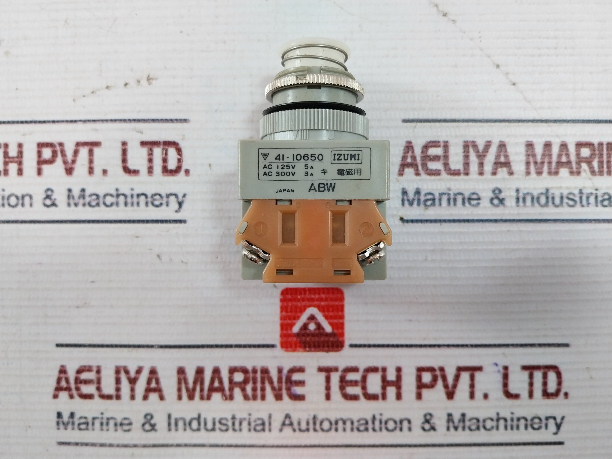 Idec 41-10650 Pushbutton Control Unit 300Vac 5A