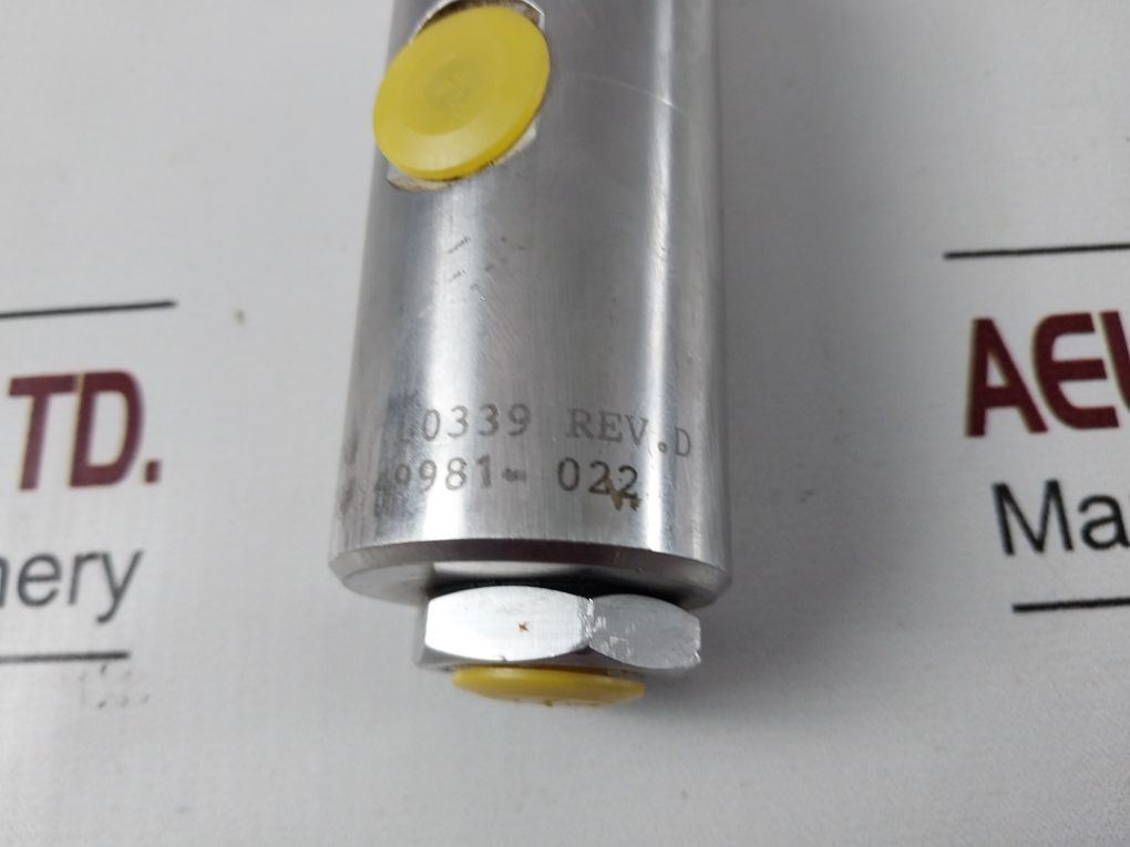 Oceaneering 100339 Rev. D Shuttle Valve 100340-d