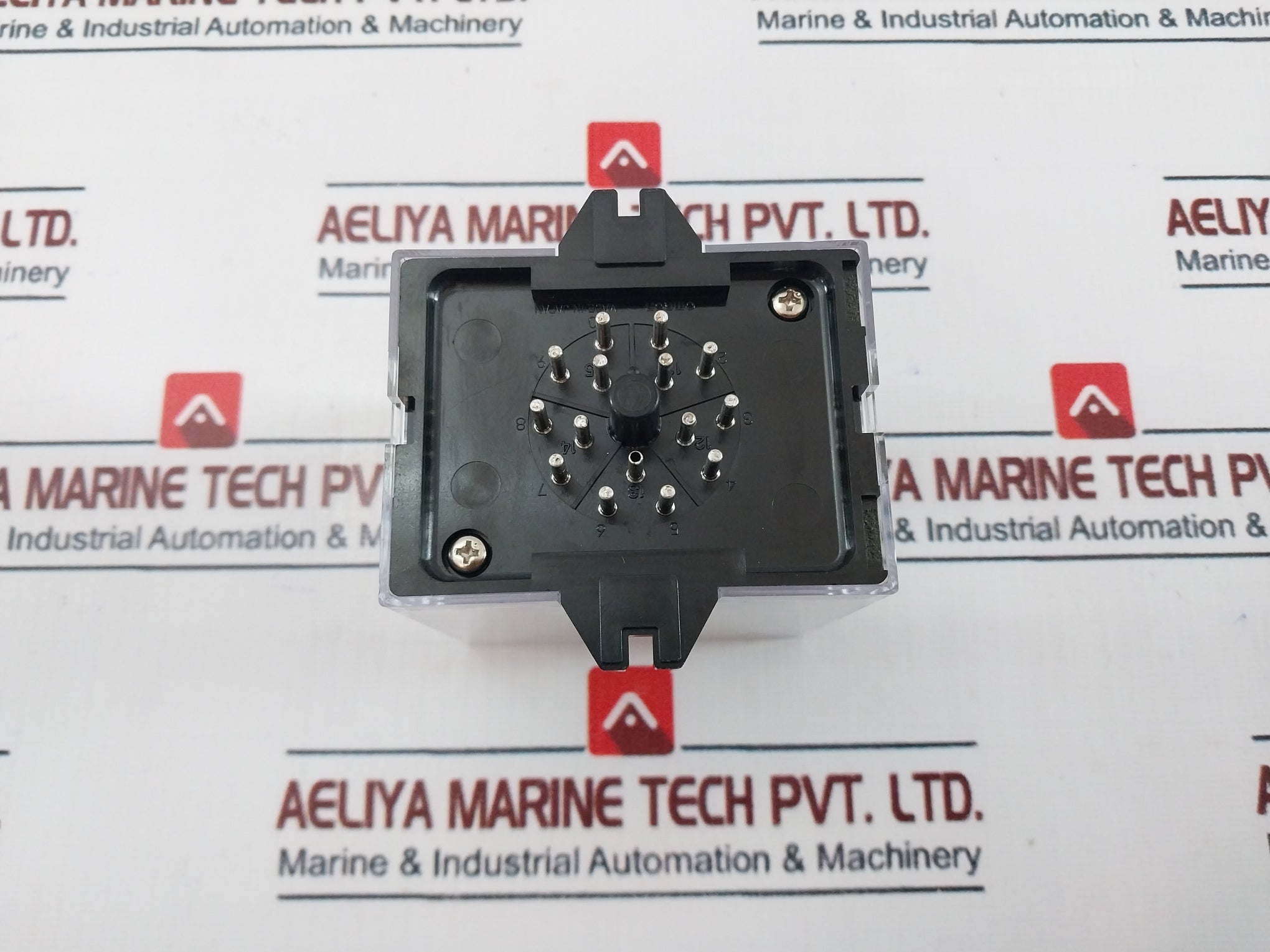 Omron MM4XPN-D Industrial Control Relay 24VDC 13Z19E