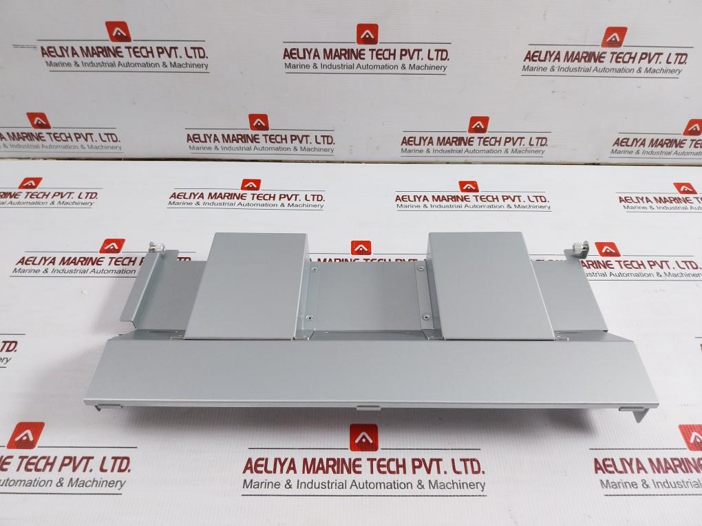 1X2 U Air Flow Duct Chassis Bracket M30087-001 New Condition