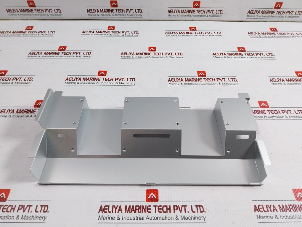 1X2 U Air Flow Duct Chassis Bracket M30087-001 New Condition