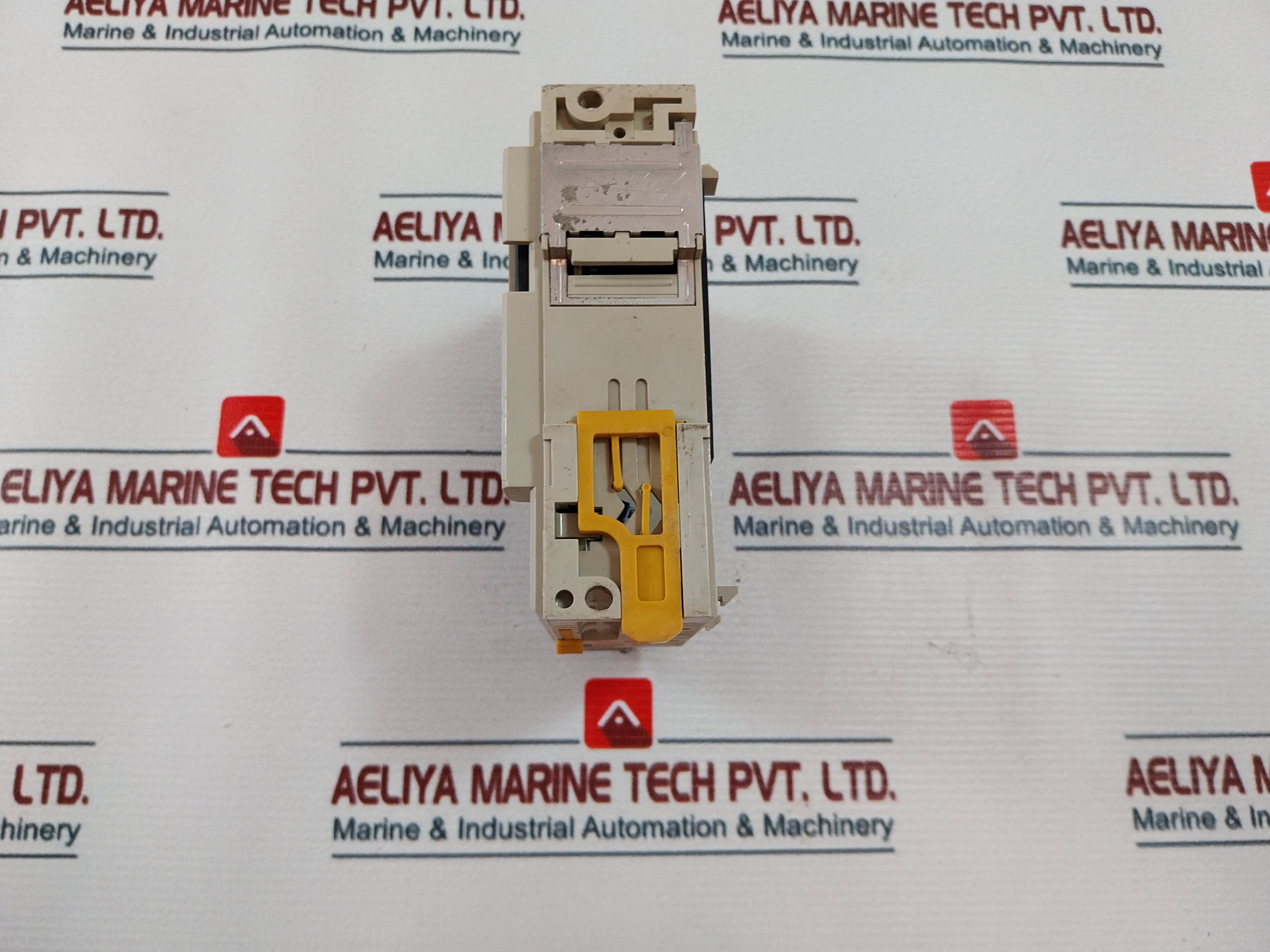 Omron Cqm1-od212 16Points Output Module Unit 5-24Vdc