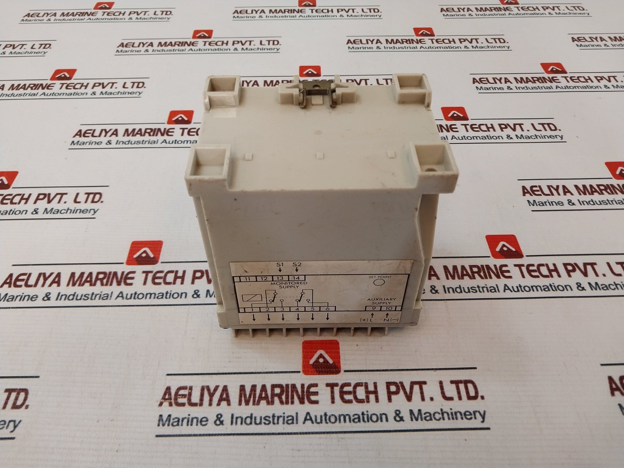 Crompton 254-paou Protector Relay 5 Amp 120V 60Hz