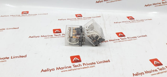 Omron Ly4 Relay 10A 24Vdc Bottom View