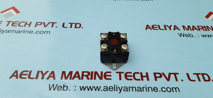 Electric water heater single thermostat limit switch