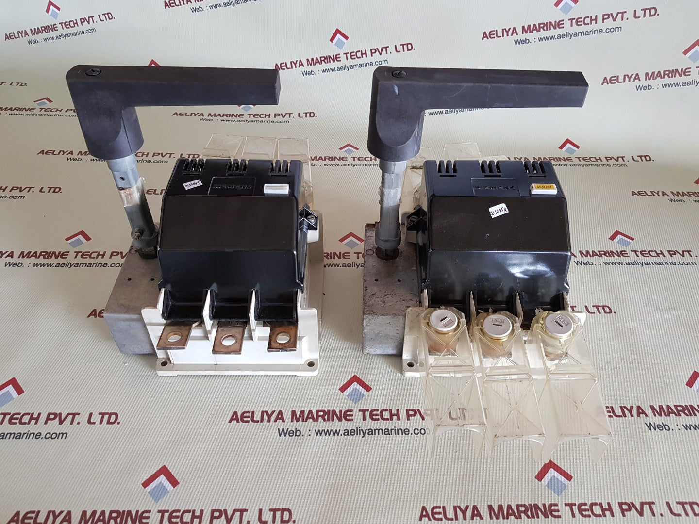 Siemens 3Ke4330-0Aa 3-pole Switch Disconnector 1000V 400A