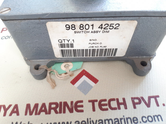 S.g.brown 98 801 4252 switch
