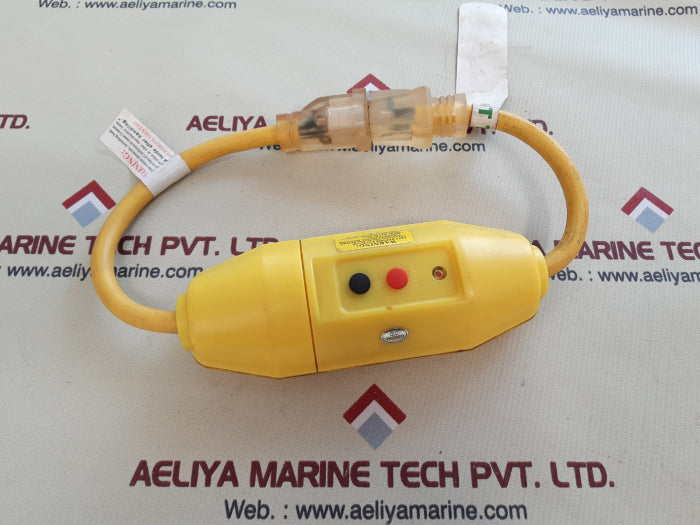 Tower 30338 straight blade portable gfci 15a 125v 60hz