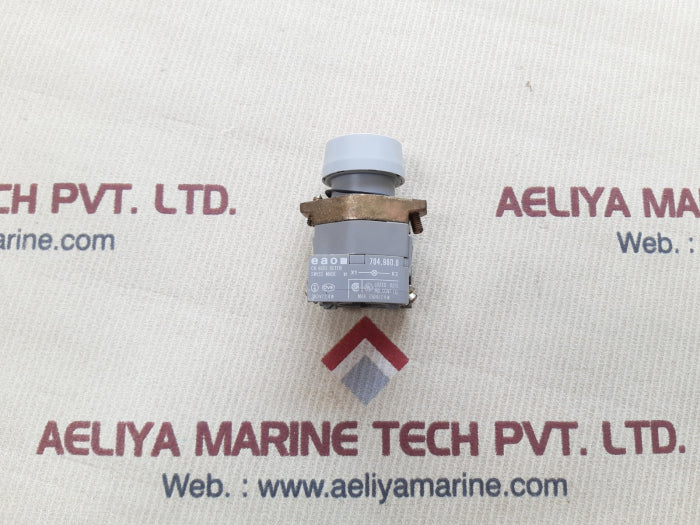 Eao 704.960.0 actuator pb red light