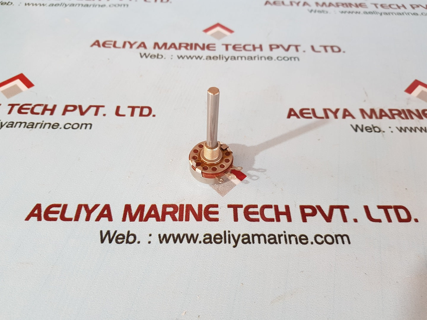 Allen Bradley JAIN200P502AA Type J Potentiometer 5K-OHM