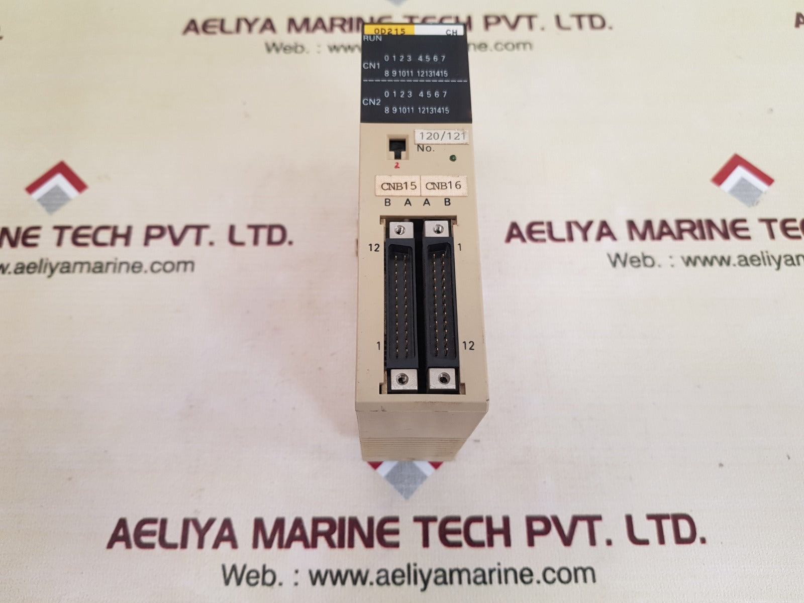 Omron C200H-od215 Output Unit 24Vdc 0.1A-3.2A