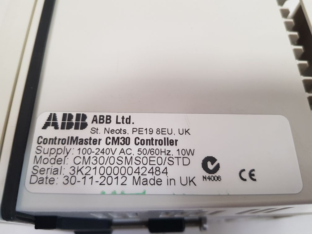 Abb Cm30/0sms0e0/std Controlmaster Controller 100-240v Ac 50/60hz 10w