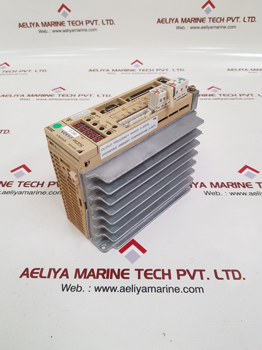 Yaskawa Servopack Sgdm-04Ada Servo Driver 200-230V 50/60Hz