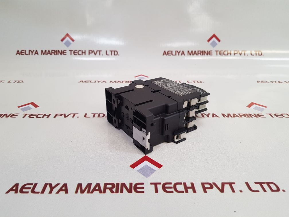 Moeller dilom contactor with 11dilm coil