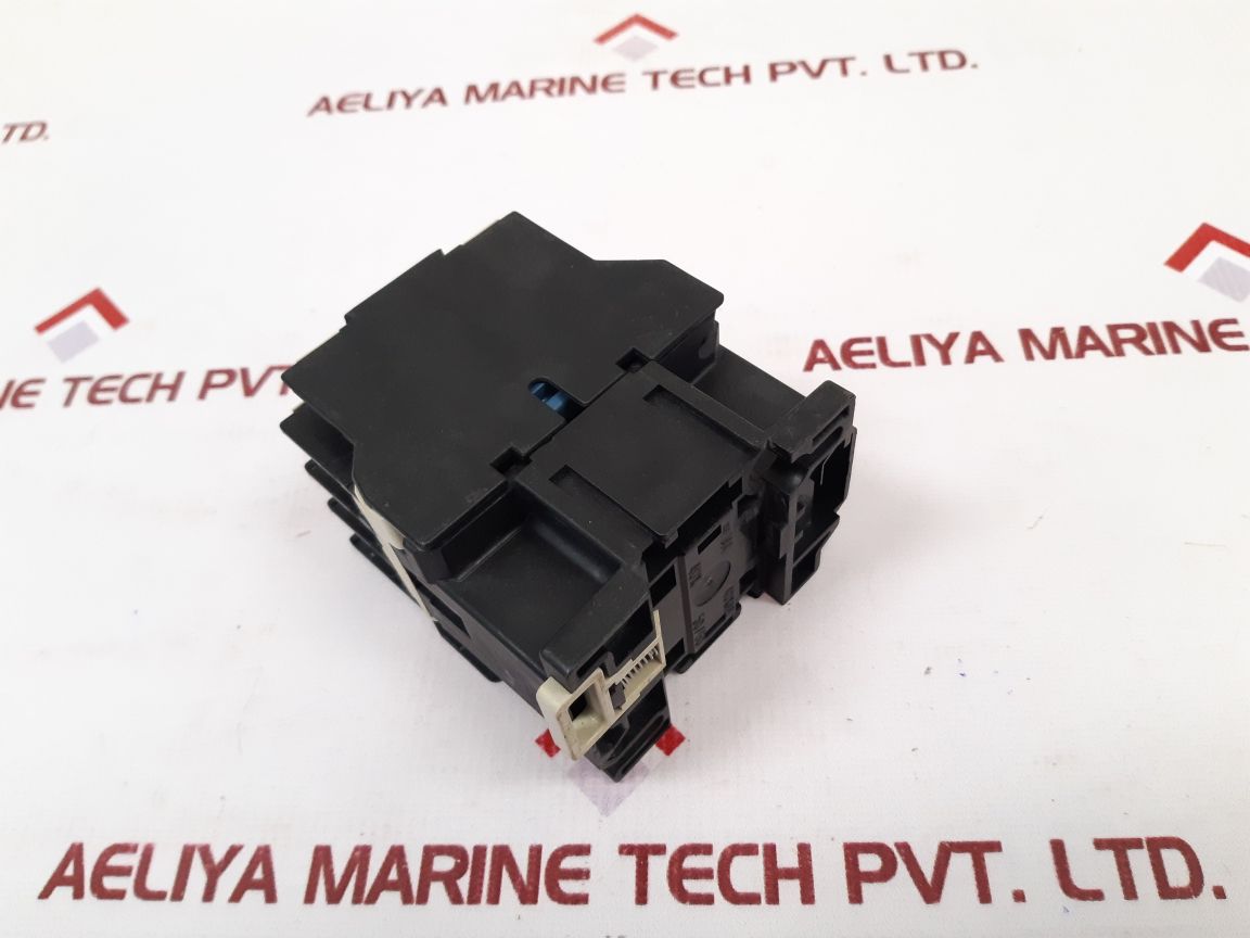 Telemecanique Lc1 D32 10 Contactor - Aeliya Marine Tech