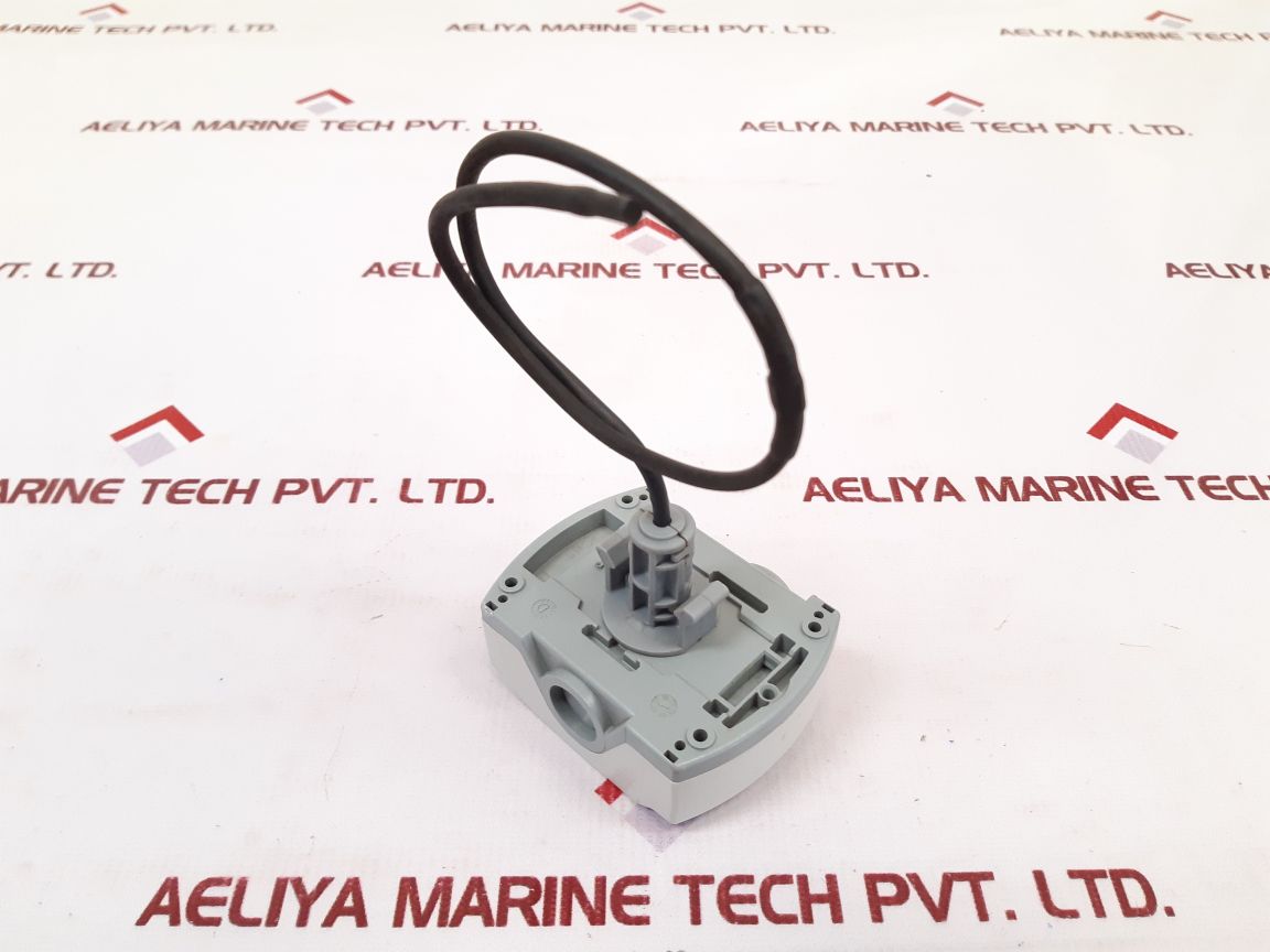 Siemens Qam2120.040 Temperature Sensor Ip42(54) - Aeliya Marine Tech