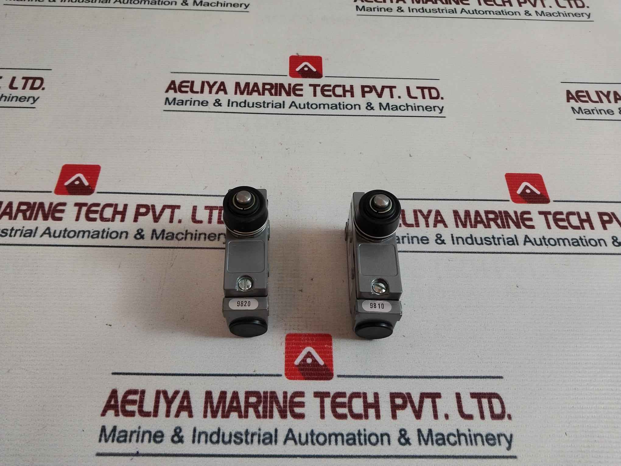 RS 334-628 Limit Switch 15A 480 VAC