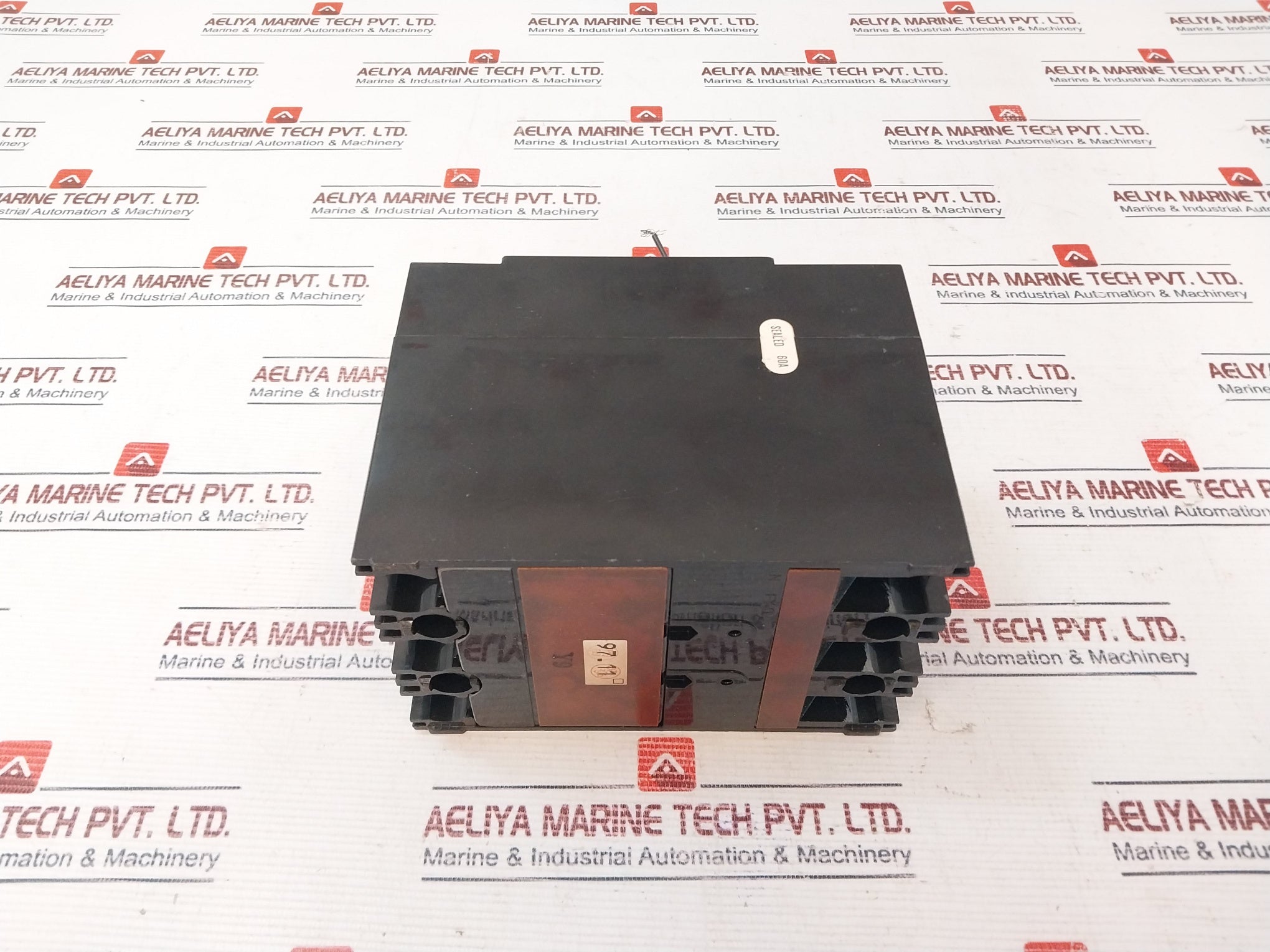 Terasaki Tl-100F Tem Break 3 Pole Current Limiting Circuit Breaker 60A Ac690V