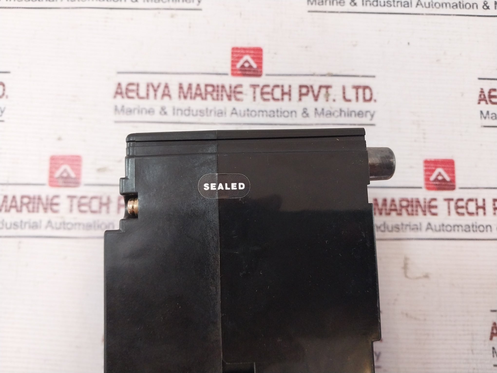 Terasaki Xs225Ns Tembreak Circuit Breaker 3 Pole 225A Ac690V 50~60Hz