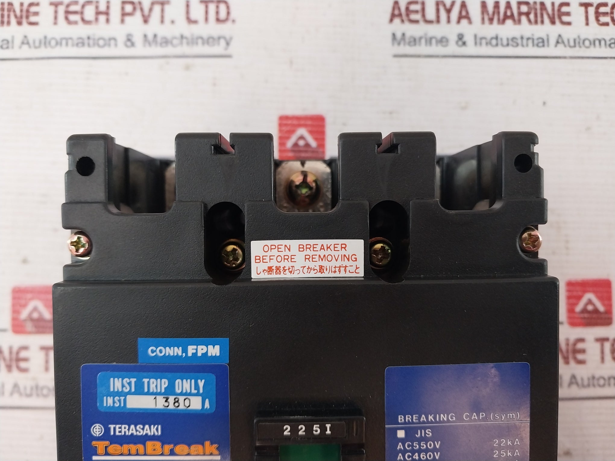 Terasaki Xs225Ns Tembreak Circuit Breaker 3 Pole 225A Ac690V 50~60Hz