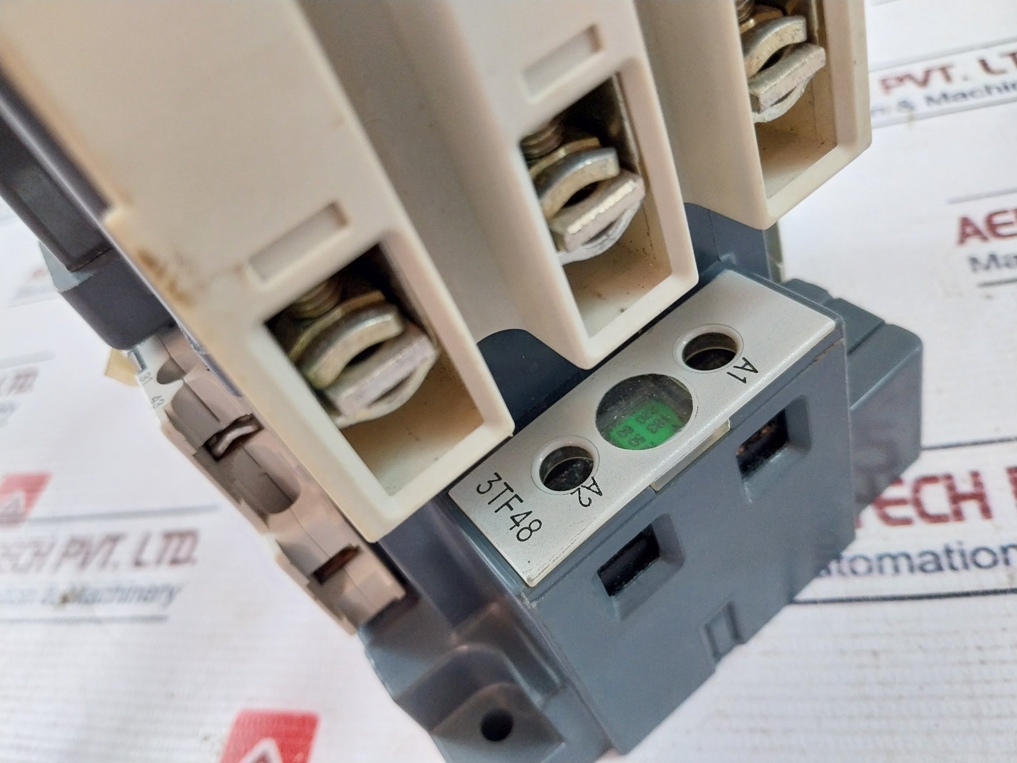 Siemens 3Tf48 Contactor W/ 3Ty7 561-1B Contact Block 600Vac