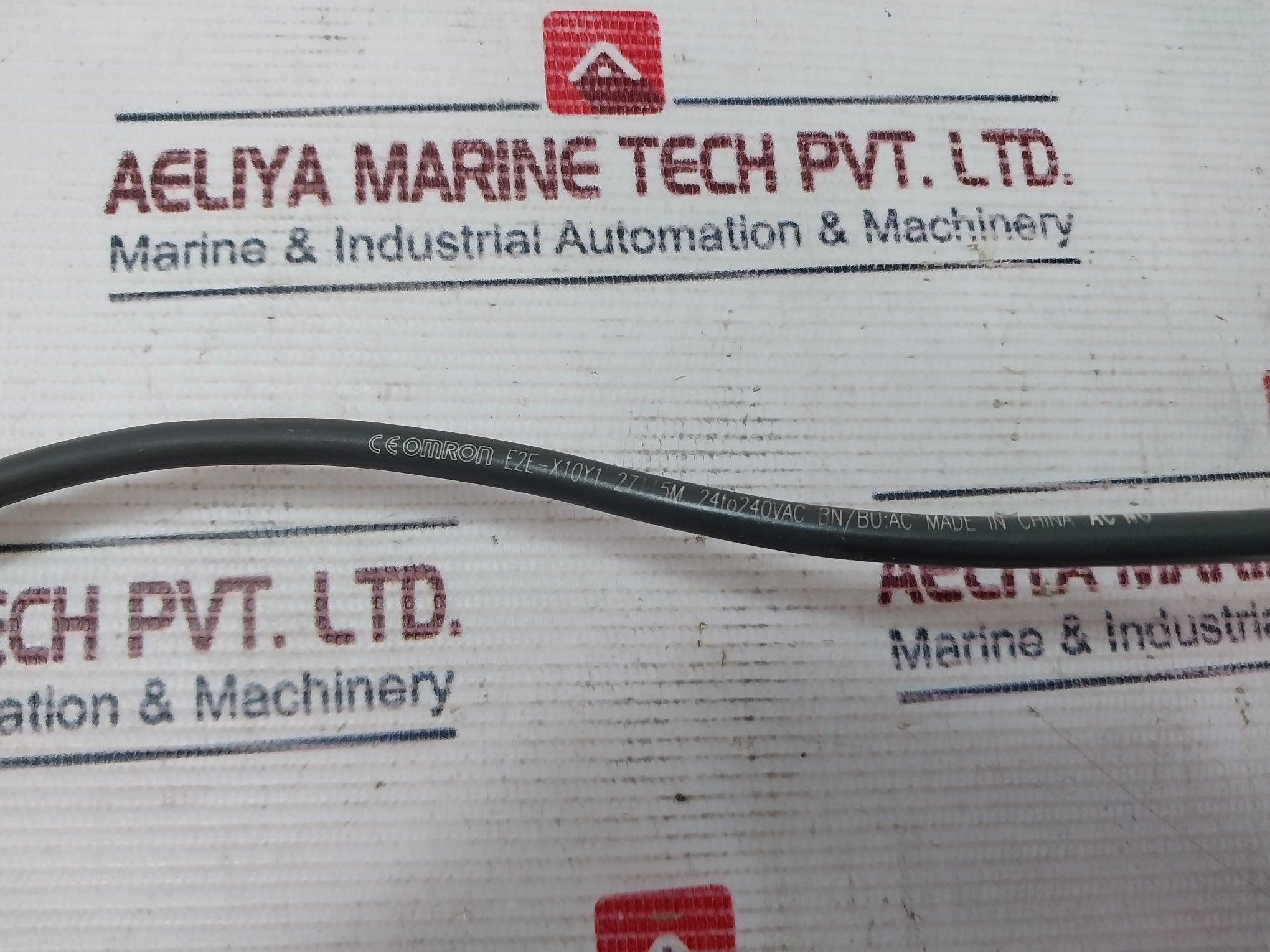 Omron E2E-x10Y1 Proximity Sensor With Cable 24 To 240Vac
