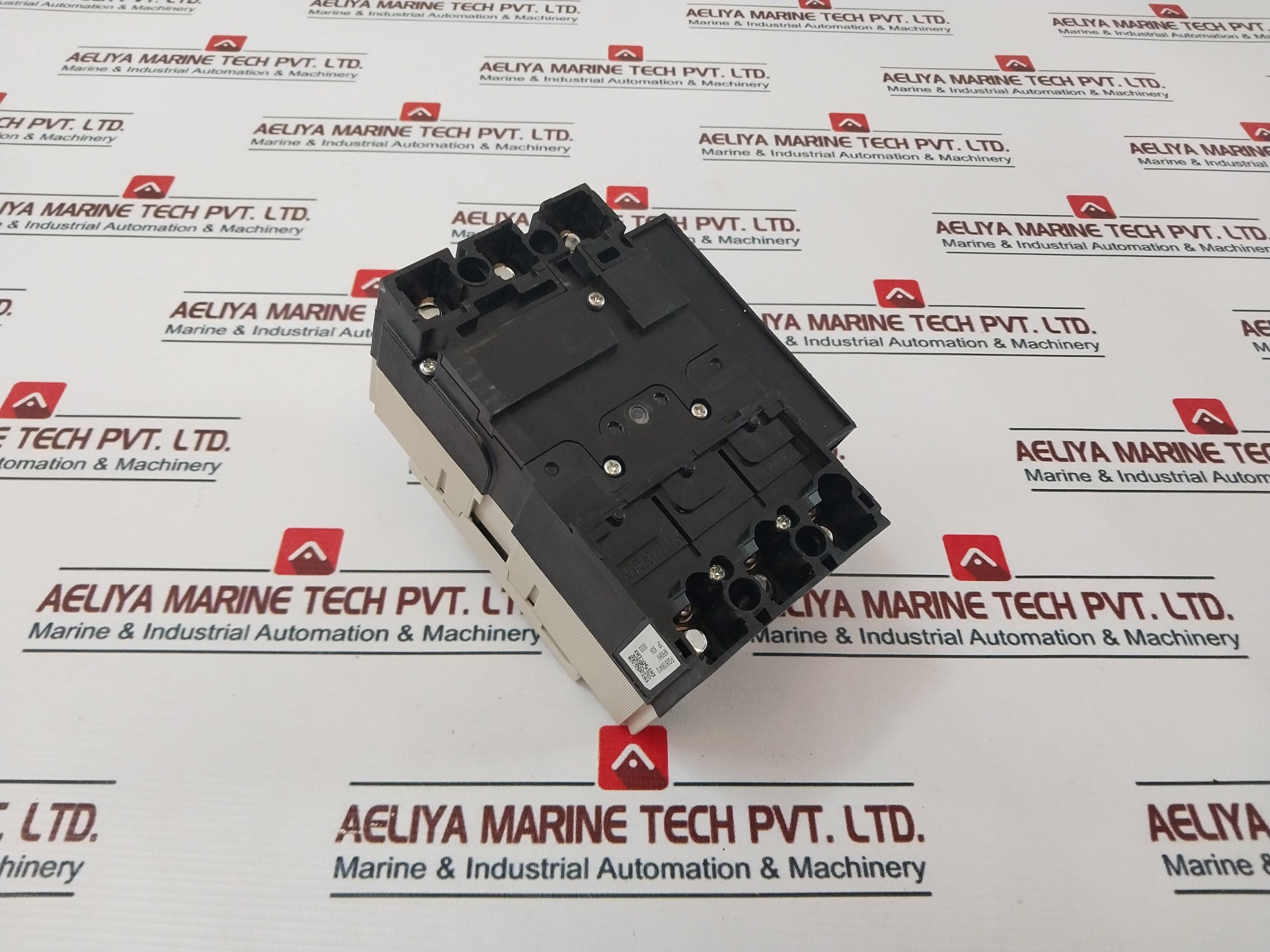 Mitsubishi Nf63-hv No-fuse Breaker With Auxiliary Switch Ax-1Rs Slt