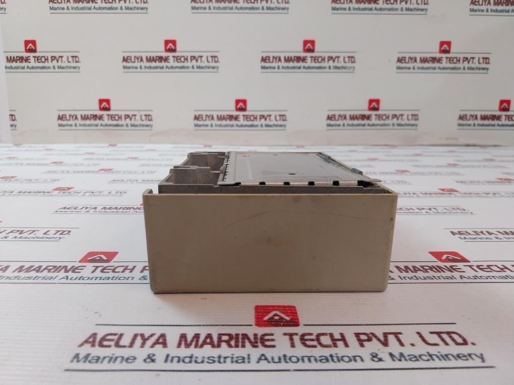 Triax Micro Matic 65013 RV Amplifier AISI 3D4 S +24V