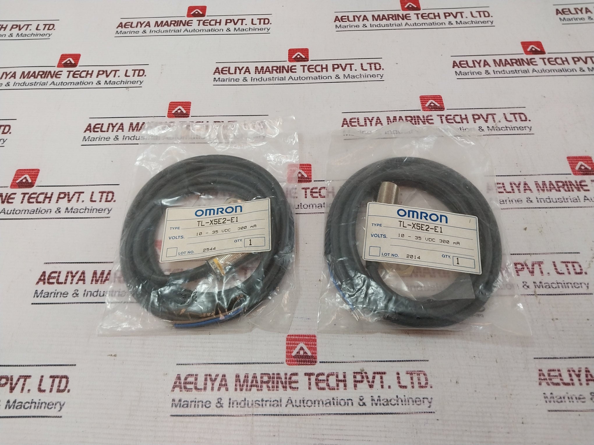 Omron Tl-x5E2-e1 Rpm Sensor 10-35 Vdc 300 Ma