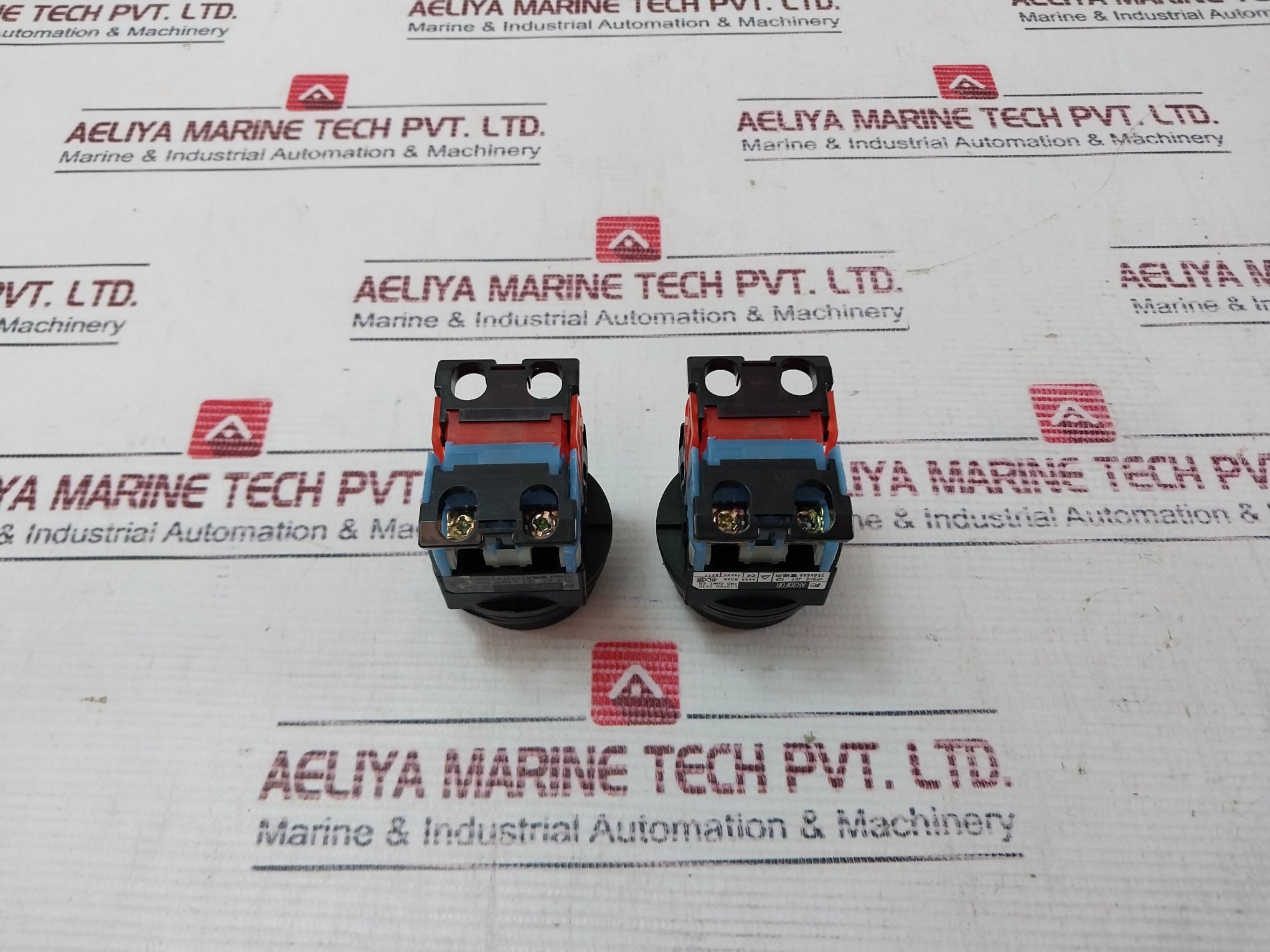 Fuji Electric Ar30f0r Red Pushbutton Ar30f0r-11r