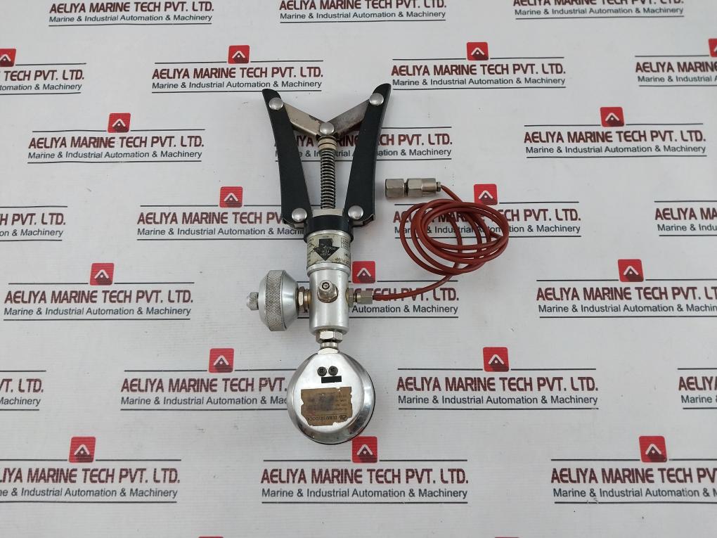 Si Pressure Tp1 Hand Held Test Pump Pressure Calibrator With Gauge Kit