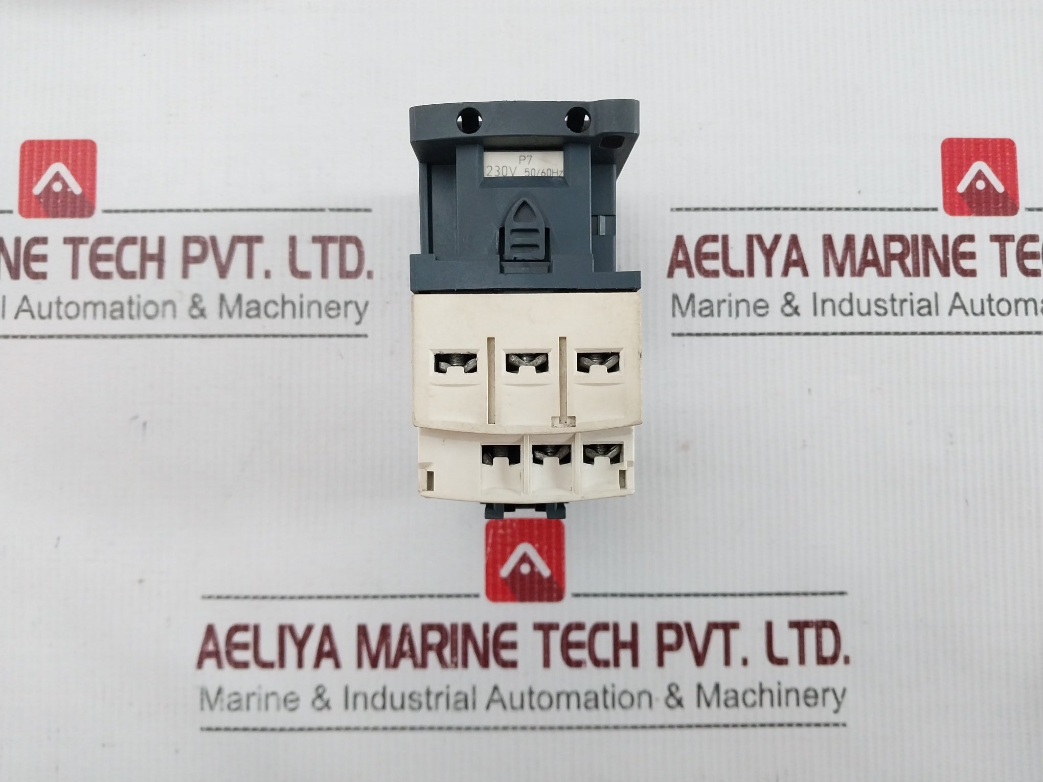 Schneider Electric Cad 32 Control Relay 50/60Hz 10A 690V 6Kv
