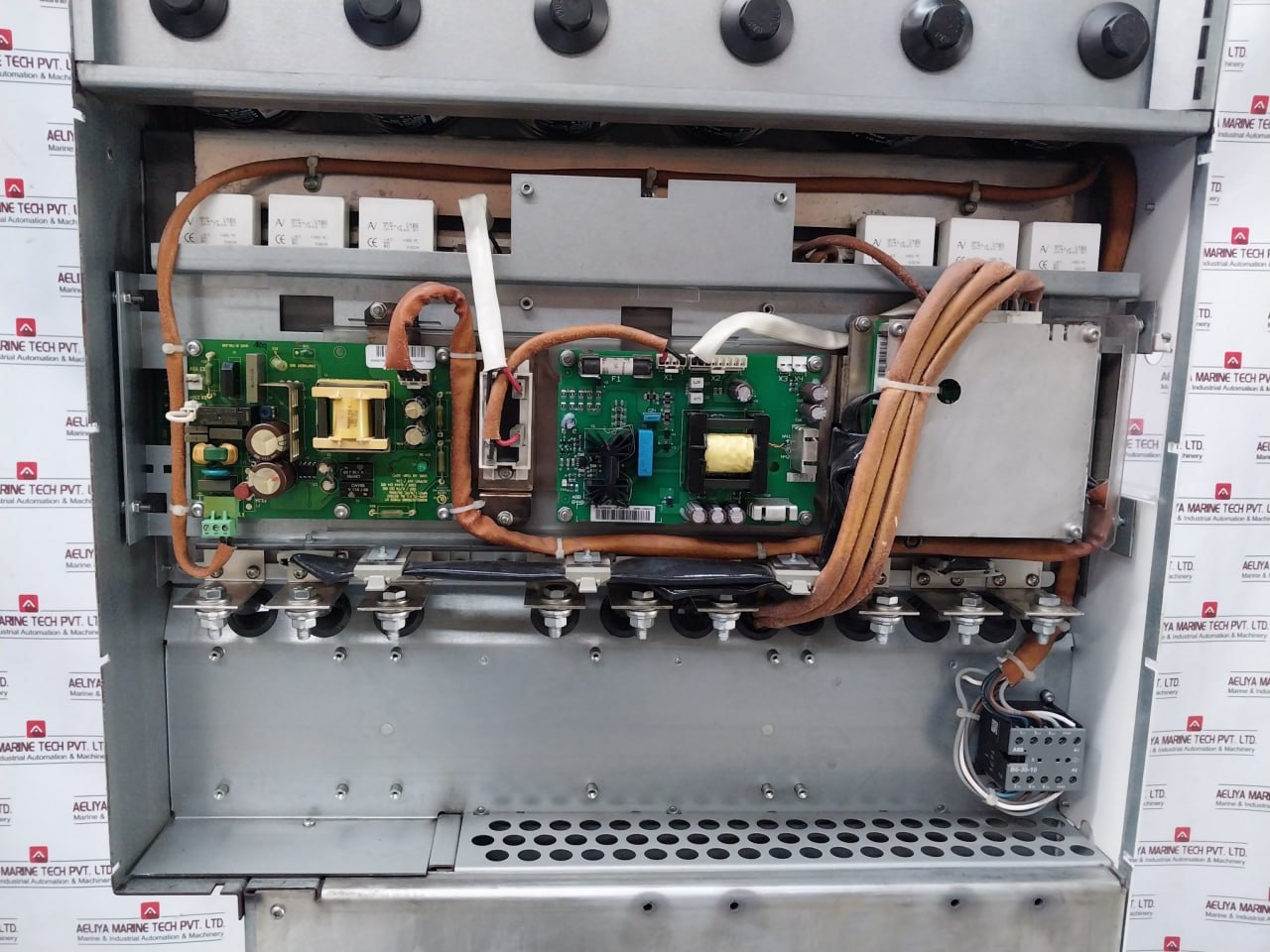 Abb Acs800-104-0580-7+E205+Q950+V991 Inverter Drive Module 68685214 709–976 Vdc