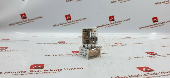 R30d-e1x4-24v relay 24vdc