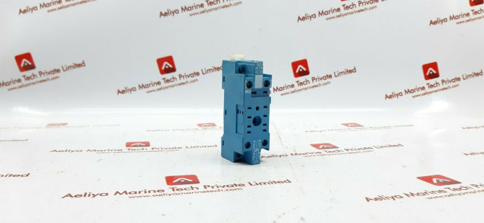 Finder 94.82 Relay Socket 250-300V 10A