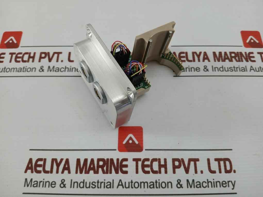 228-550 50-15/04/13 Ion Guide Connection Flange