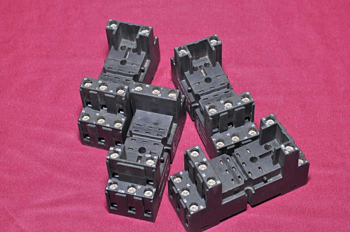 Schrack Pt 78703 Relay Socket 12A 300Vac