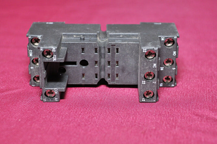 Schrack Pt 78703 Relay Socket 12A 300Vac