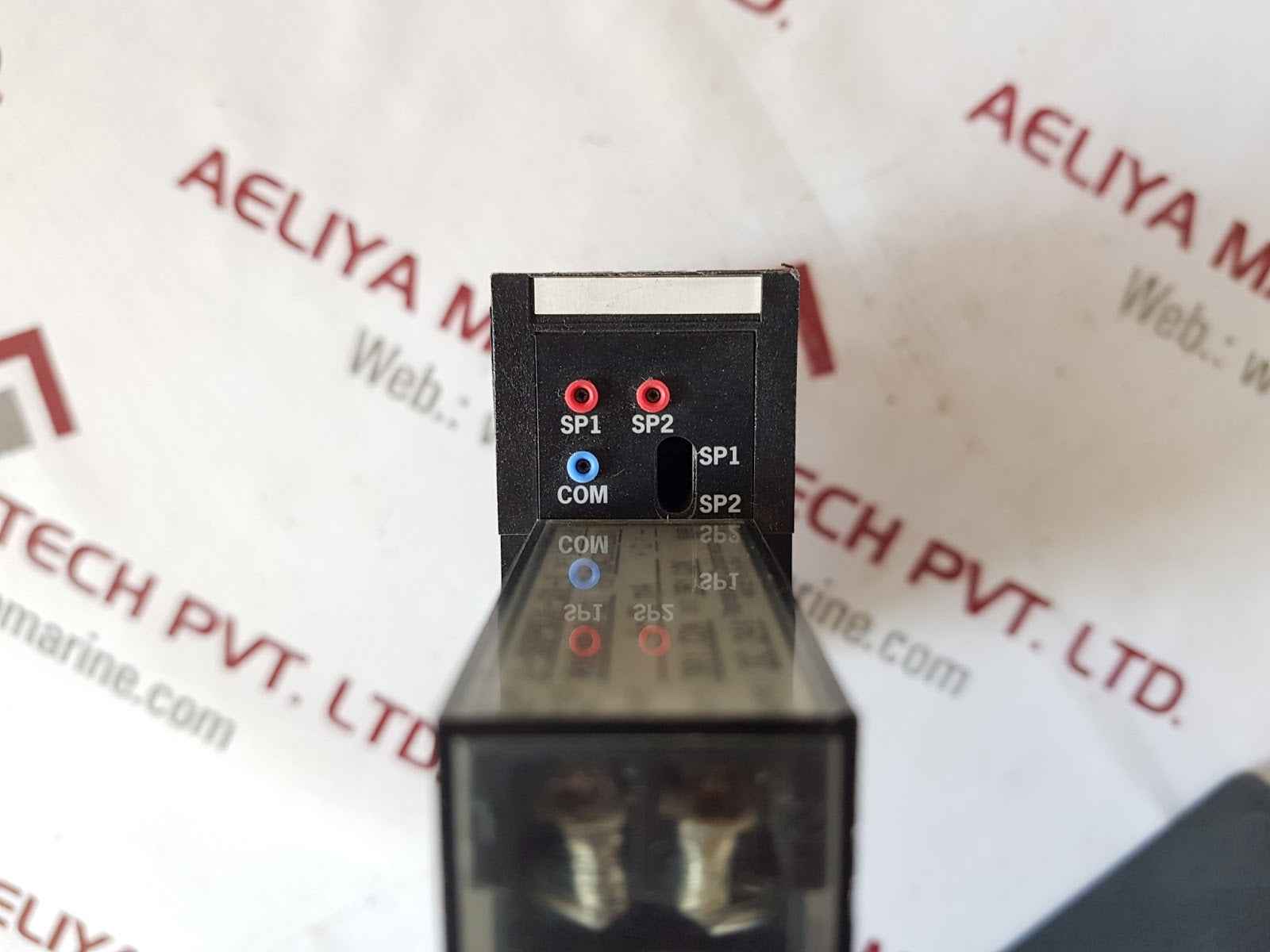 Yamatake J-SSP60X-2X-0 Controller DC 24V 4-20mA