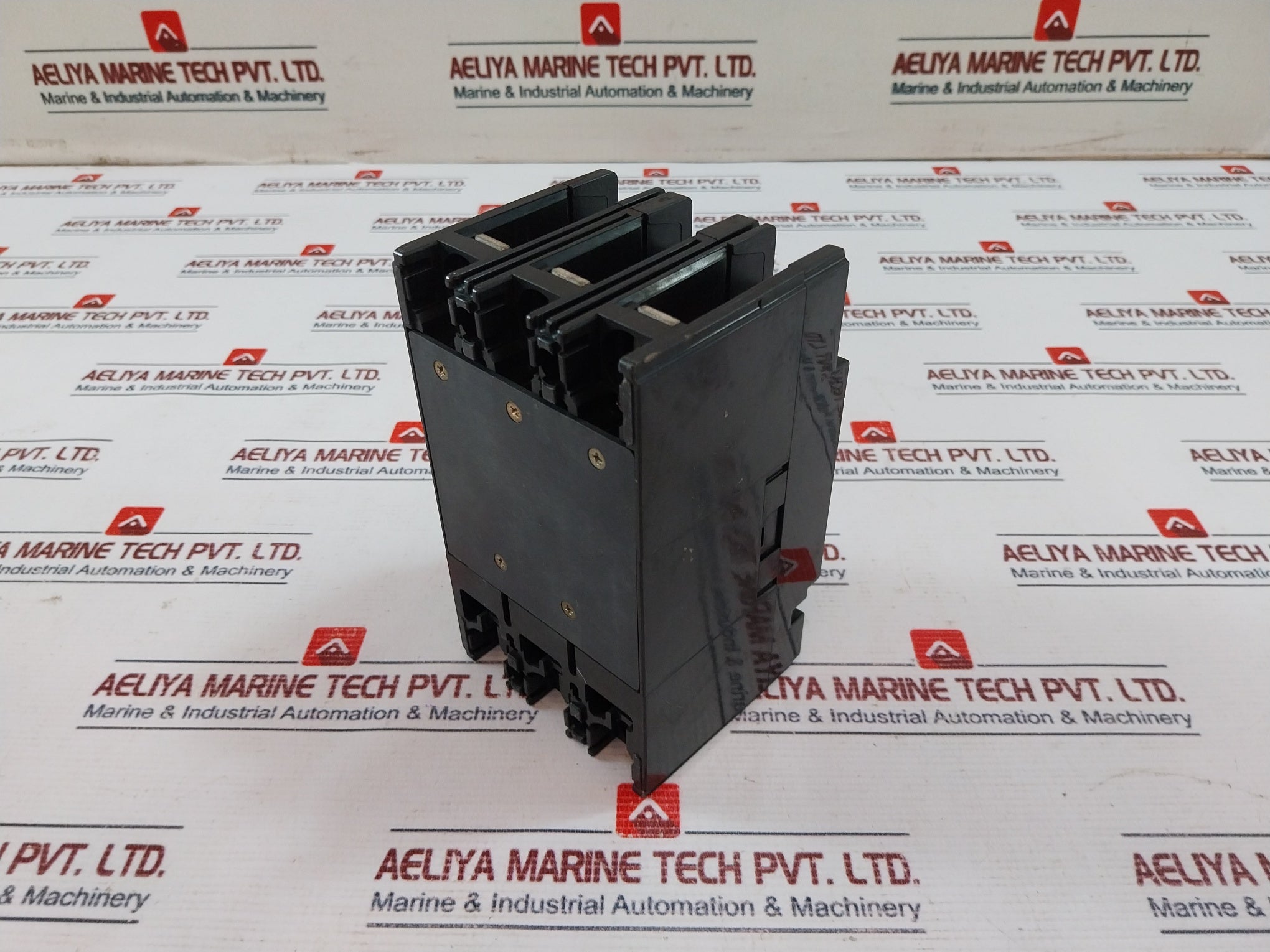 Mitsubishi Electric Nf100-sh No-fuse Breaker 60Amp 3-pole 660V