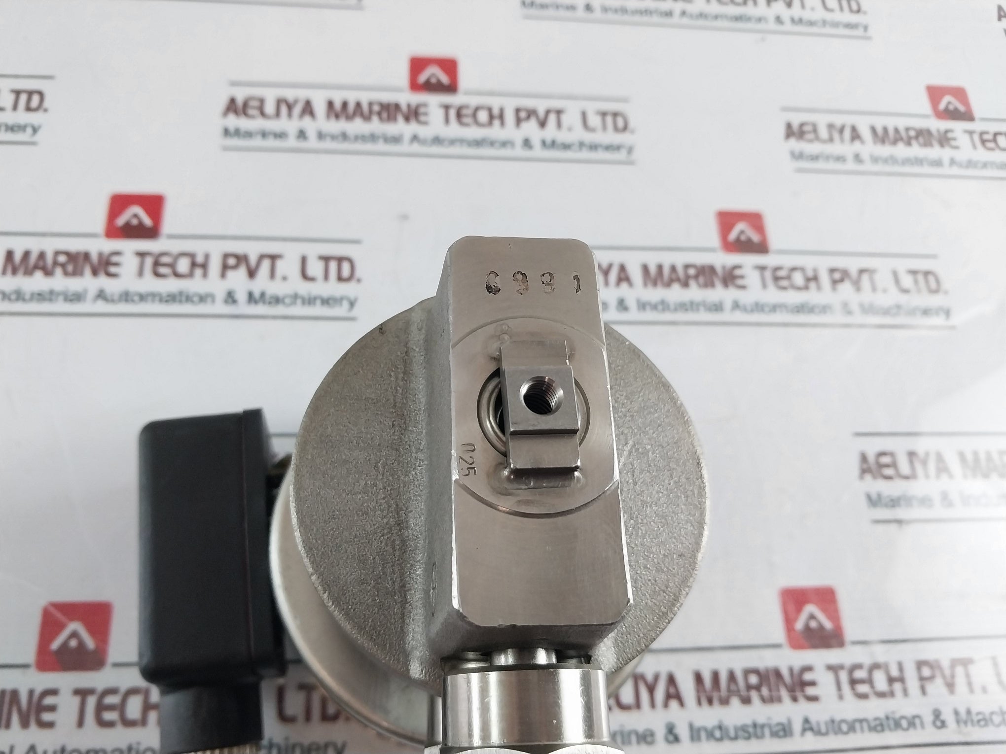 Wika 897.01.1998 Differential Pressure Transducer 10…30vdc