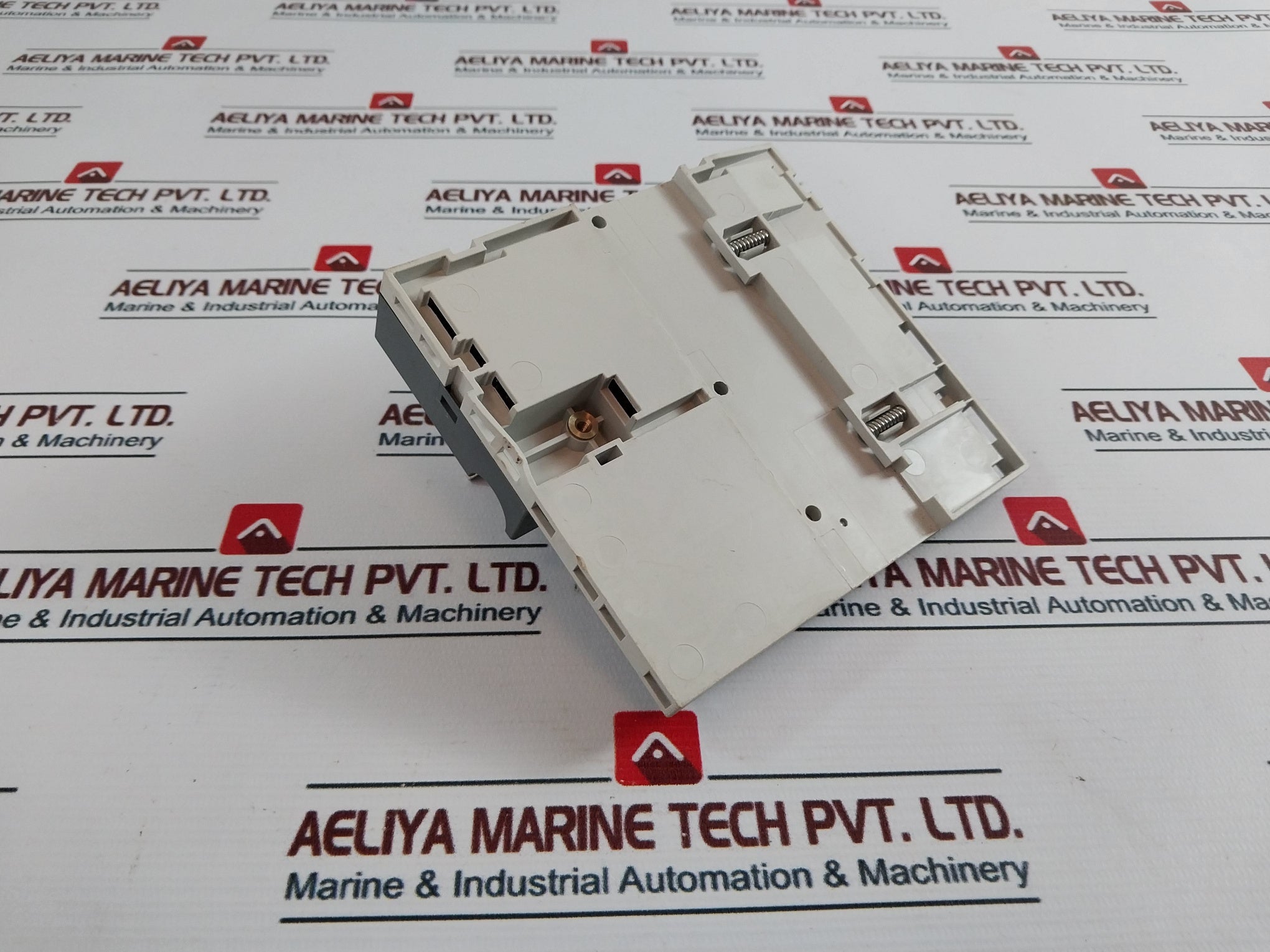 Abb 1Sap112100R0170 2Xcoupler Slots Cpu Terminal Base 24Vdc 94V-0