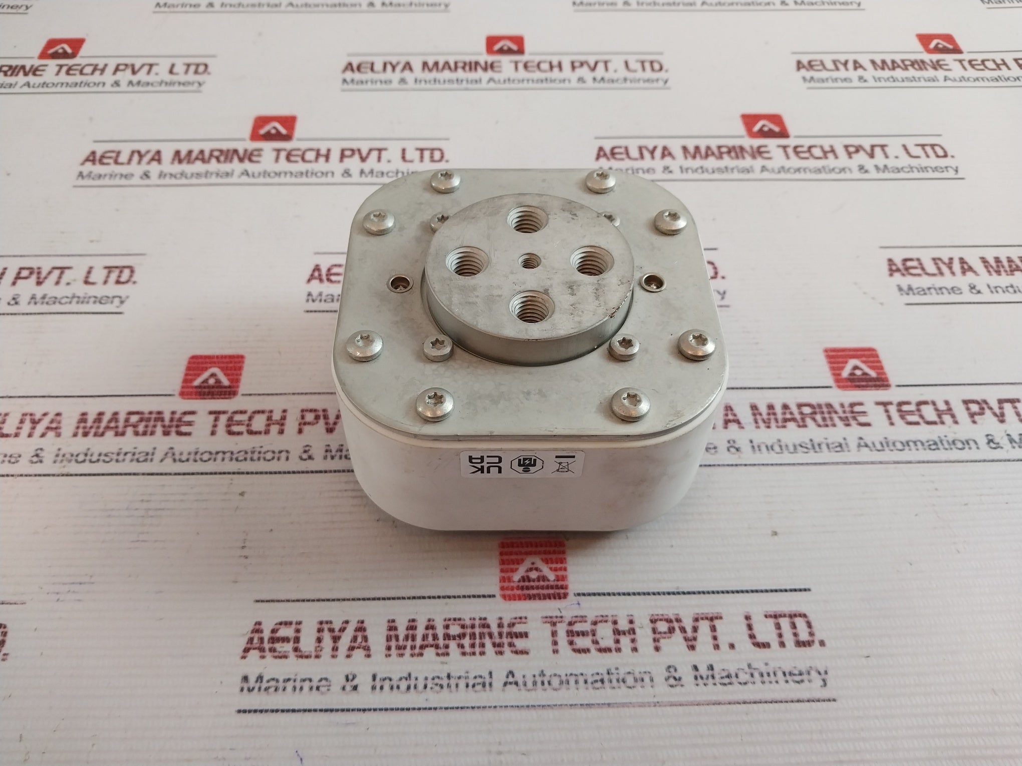 Eaton 170M7059 Bussmann Series High Speed Square Body Fuse 1250A 700V 220317/E1176