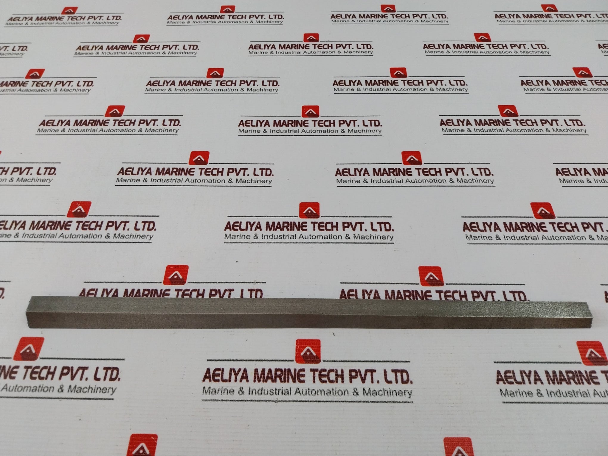 Run Master 33-3022 Gib Square Tool Bit 330 X 1000R