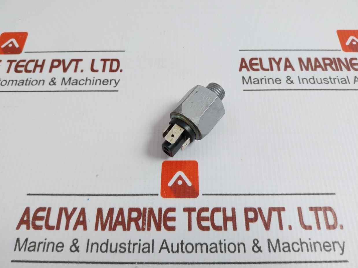 3-pole Brake Light Switch 60 Gm