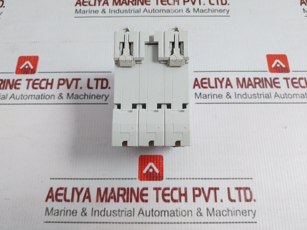 3-pole Circuit Breaker 415V 50/60Hz Schneider Electric C60N
