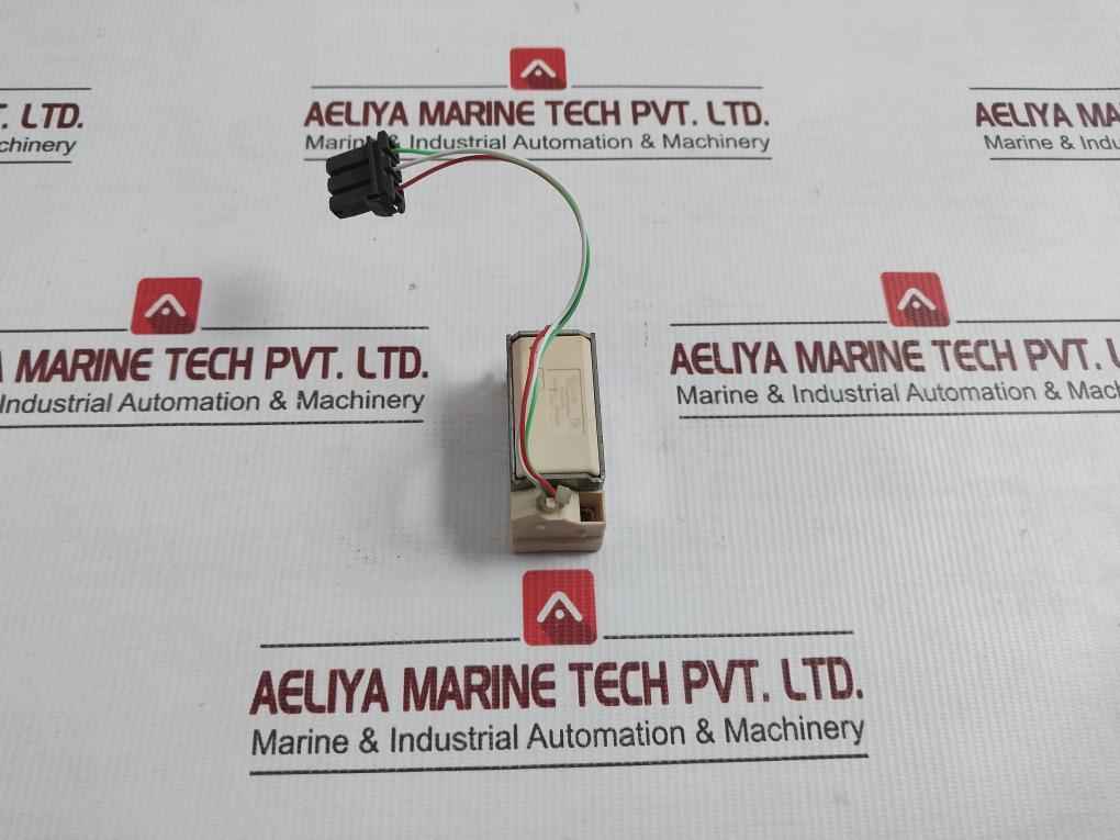 33036 Shunt Trip Coil Schneider Electric 200-250V Ac-dc
